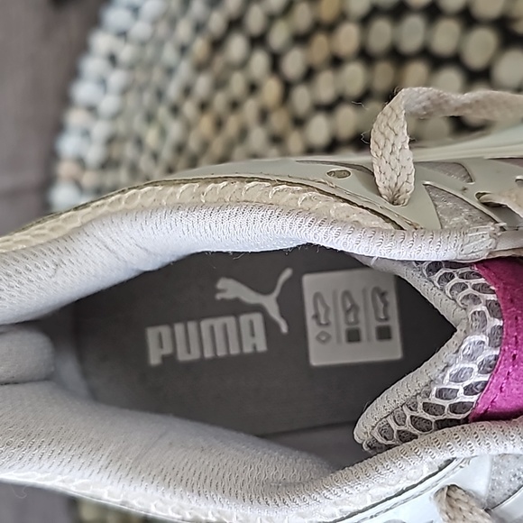 NWOT PUMA SNEAKERS - Picture 10 of 10